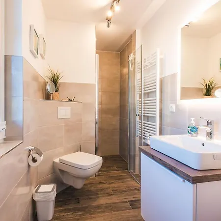 Haus Pinguin ツィングシュト