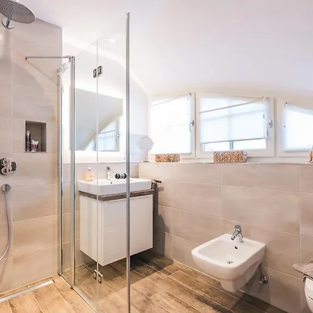 Haus Pinguin 別荘 *